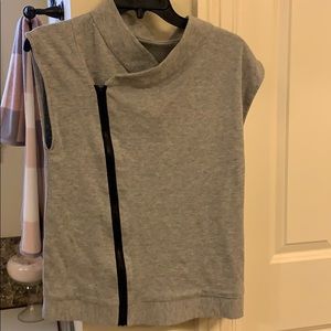 Sleeveless Zipper Vest